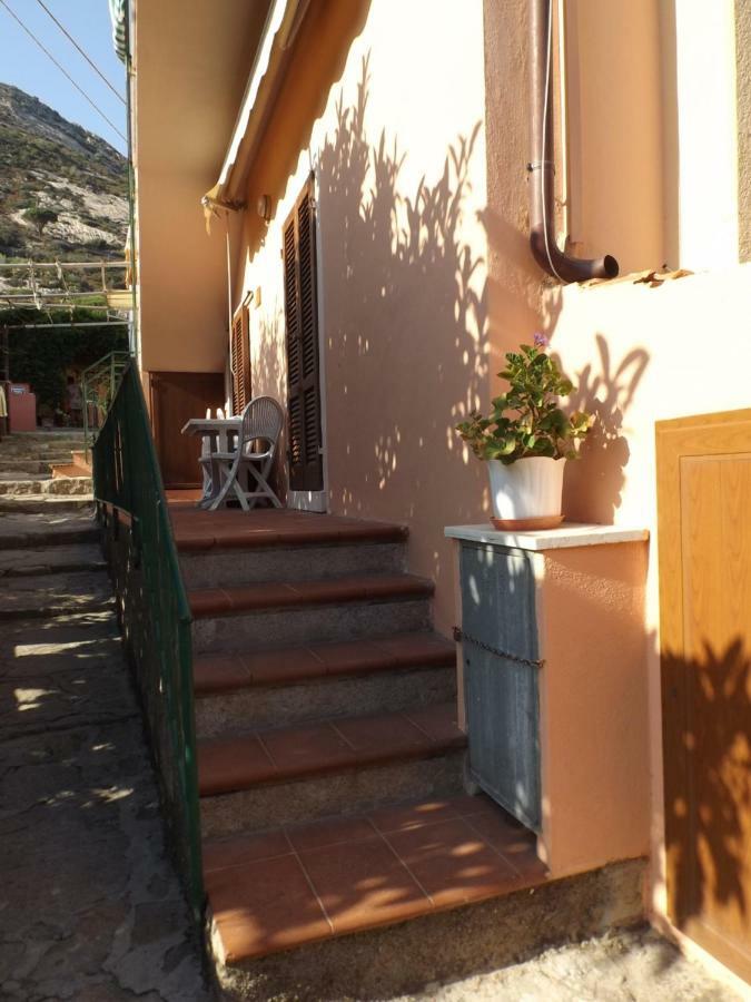 Appartamento Il Girasole Pomonte Zewnętrze zdjęcie